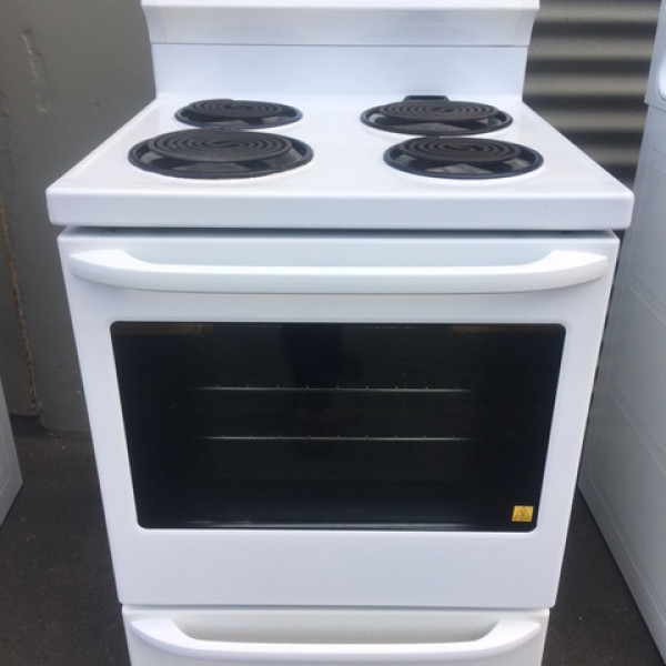 INSTALL, GST, DELIVERY & REMOVAL OF EXISTING STOVE INCLUDED F&P PEPPER MULTIFUNCTION FAN 