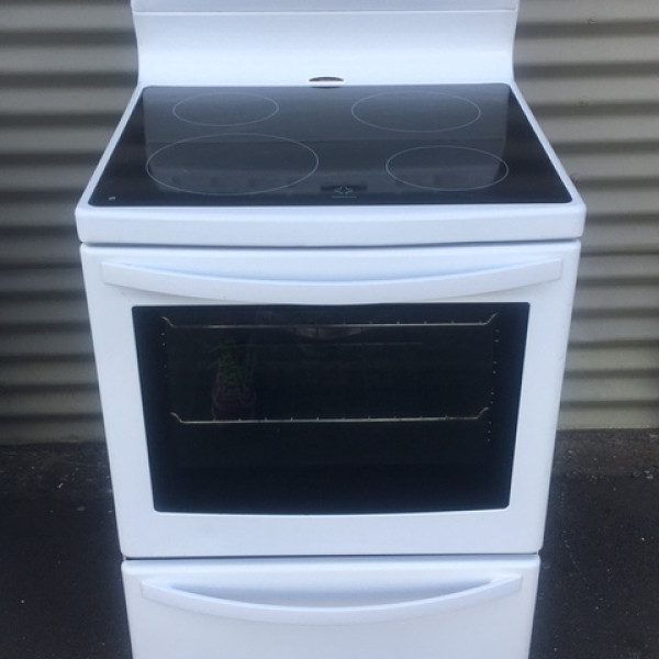 FREE INSTALLATION BY A REGISTERED ELECTRICIAN - Westinghouse Multifunction Stove