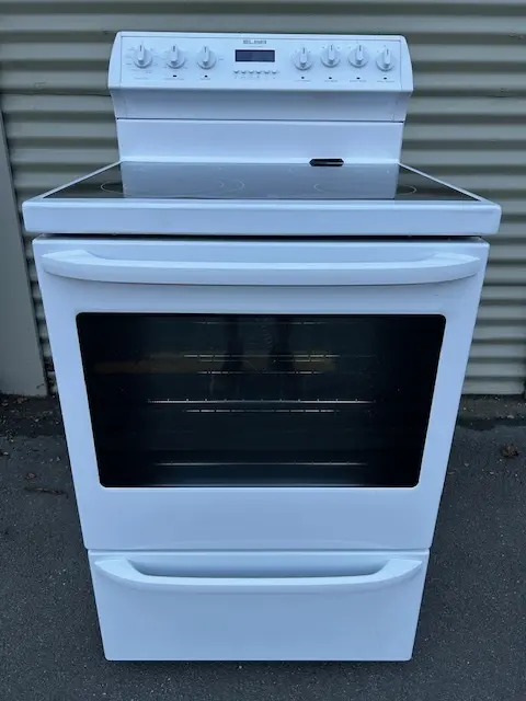 ELBA BY FISHER & PAYKEL MULTIFUNCTION STOVE